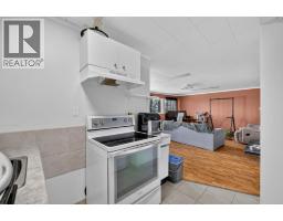 5868 Macgregor Road, Peachland, BC V0H1X4 Photo 33