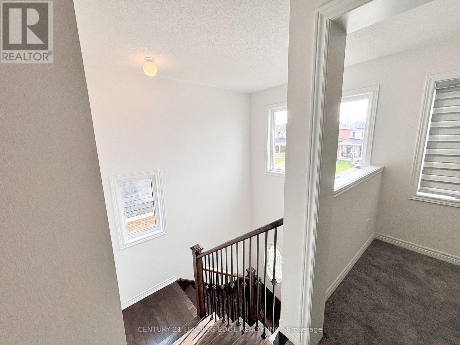 19 WAKEFIELD BOULEVARD - Image 16