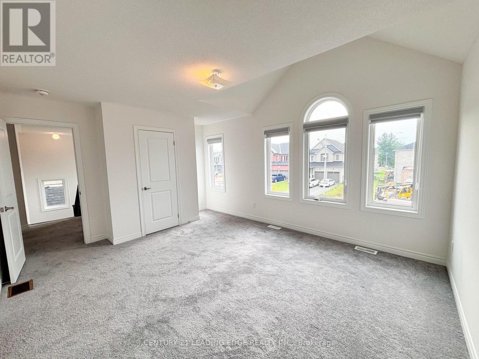 19 WAKEFIELD BOULEVARD - 20