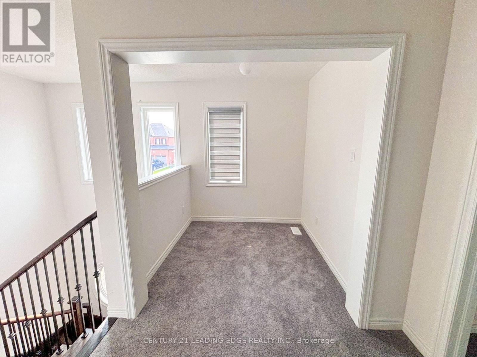 19 WAKEFIELD BOULEVARD - Image 29
