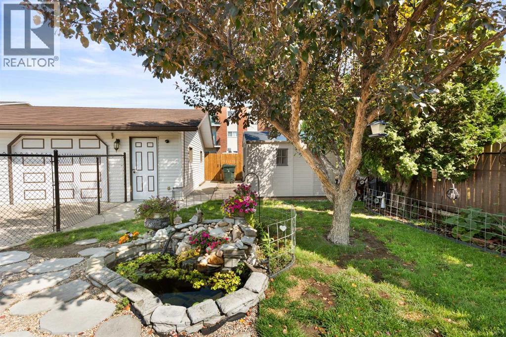 1171 Bassett Crescent NW - 46