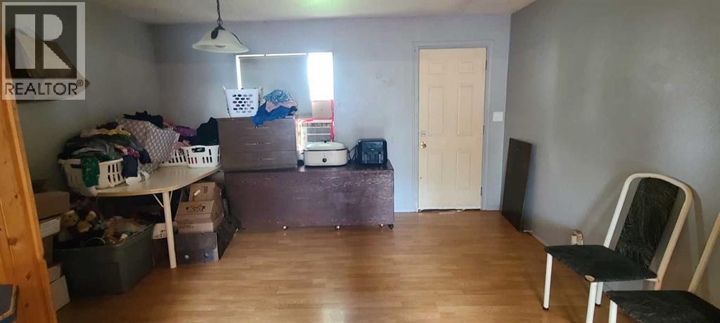 4709 53 Avenue - Image 3