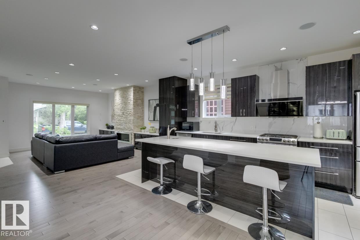 11045 85 AV NW - Image 14