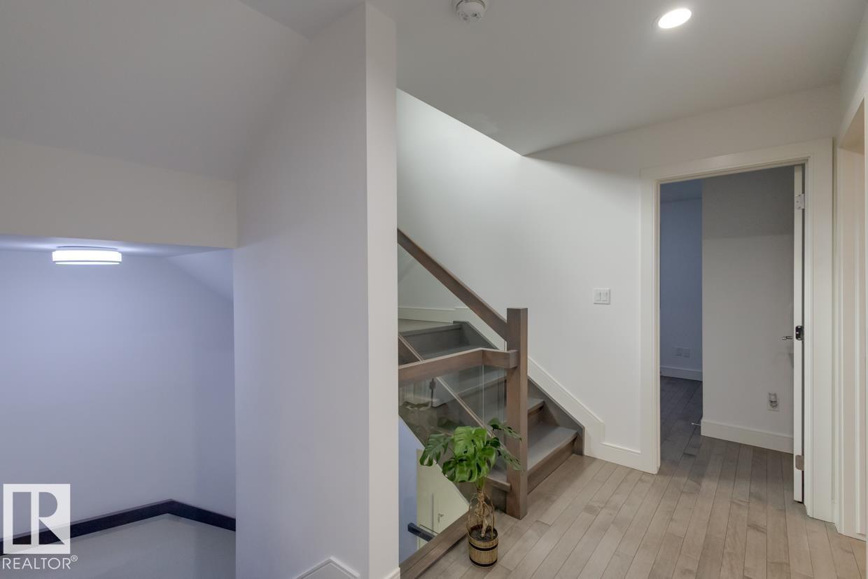 11045 85 AV NW - Image 29