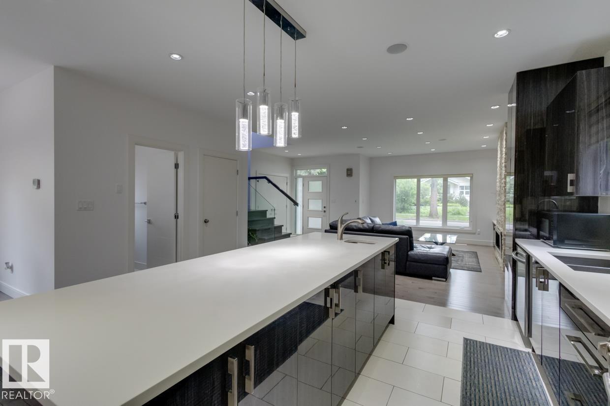 11045 85 AV NW - Image 20