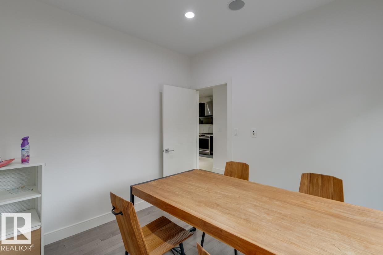 11045 85 AV NW - Image 25
