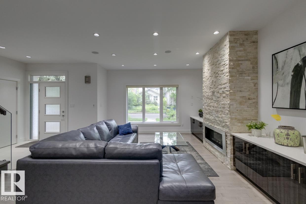 11045 85 AV NW - Image 7
