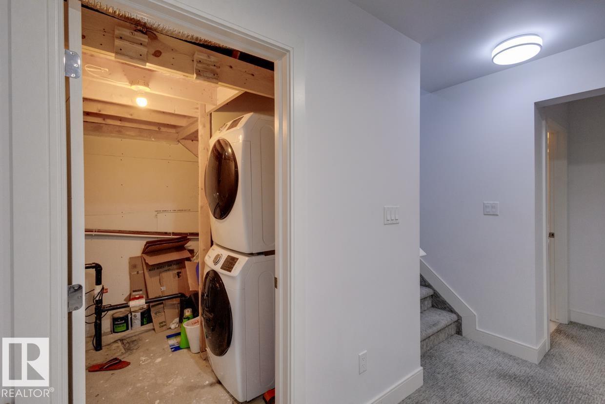 11045 85 AV NW - 50