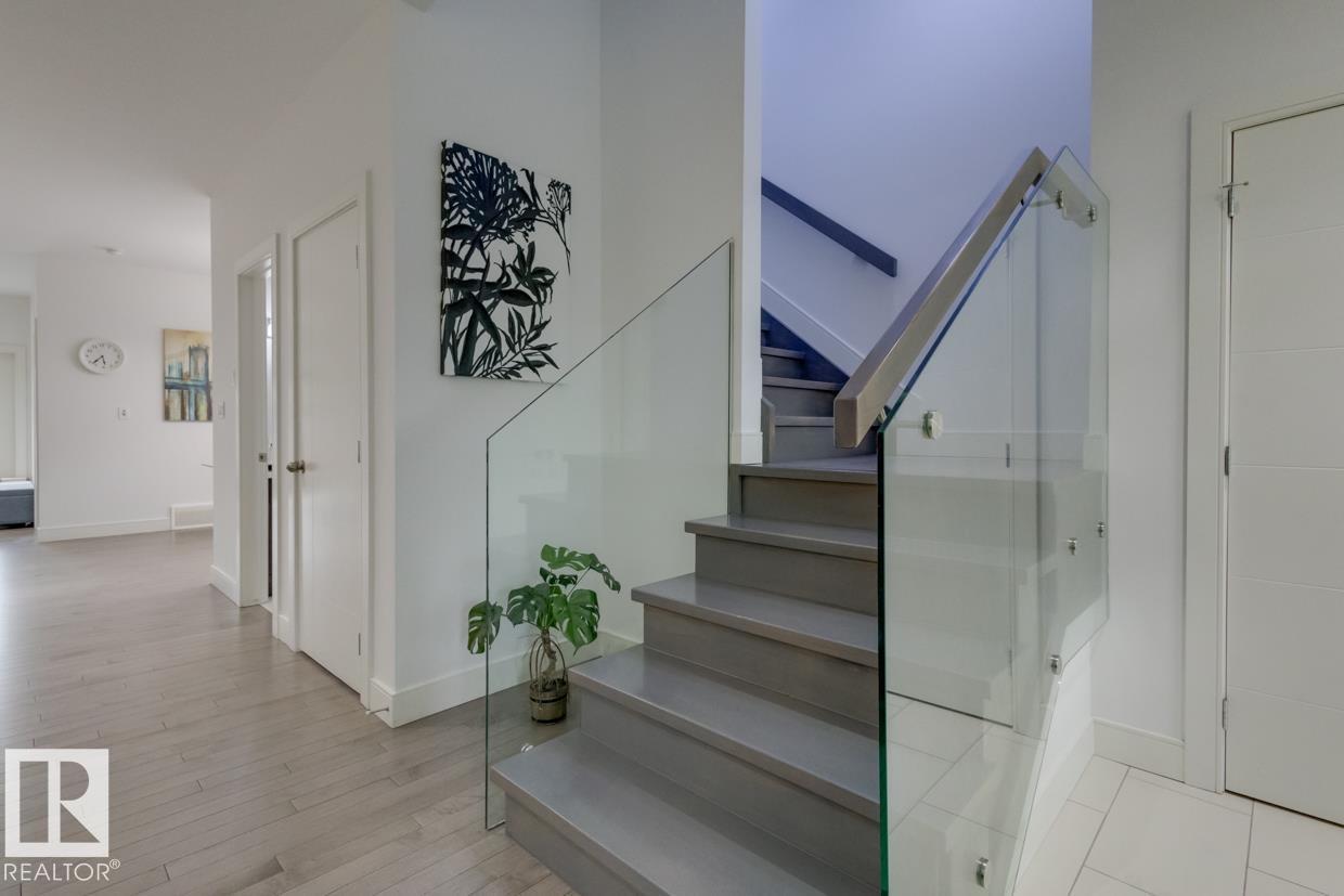 11045 85 AV NW - Image 27
