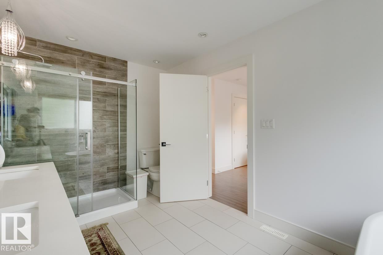 11045 85 AV NW - Image 33