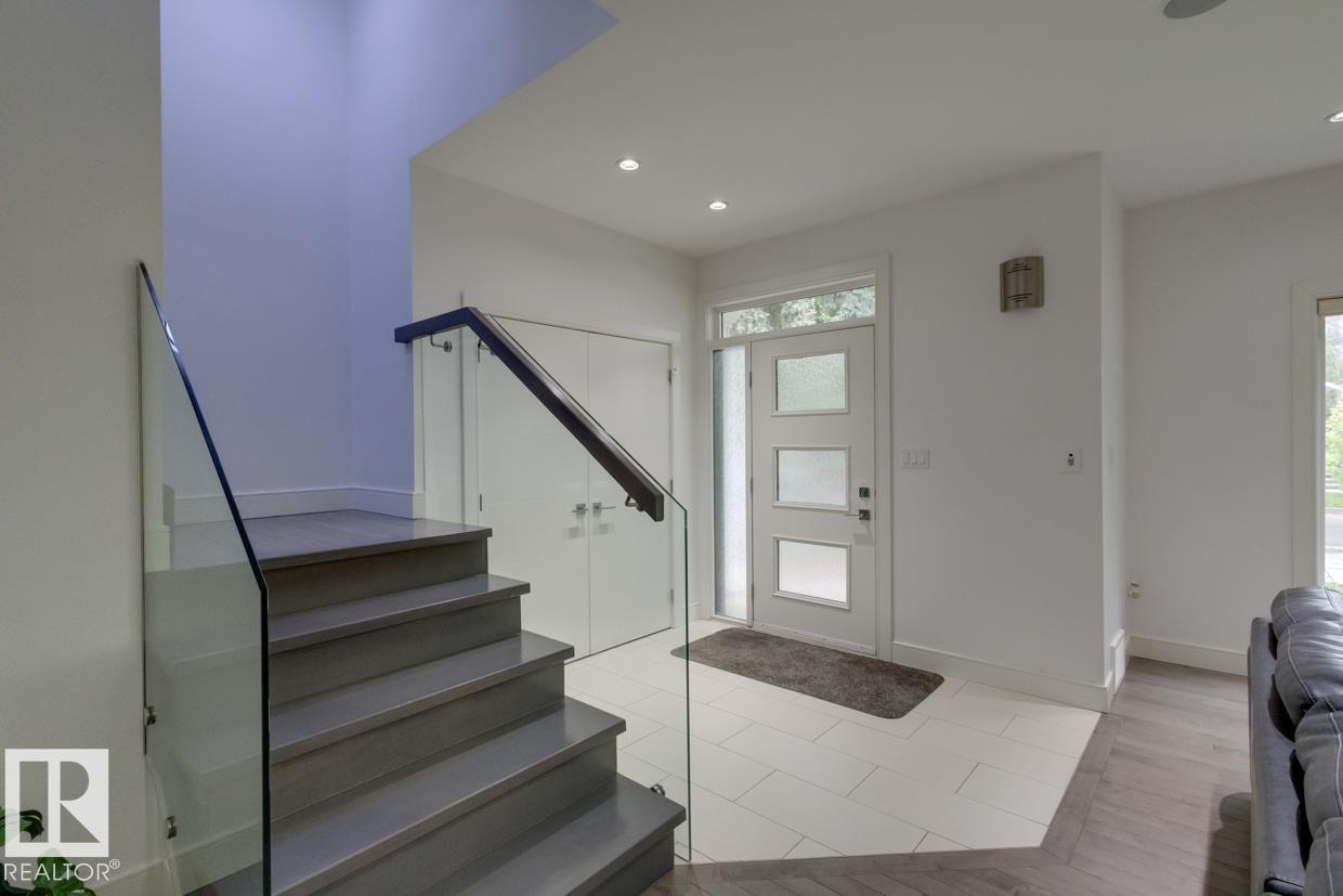 11045 85 AV NW - Image 5