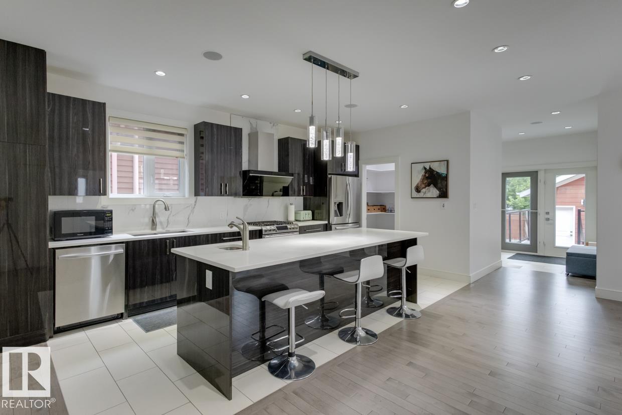 11045 85 AV NW - Image 13