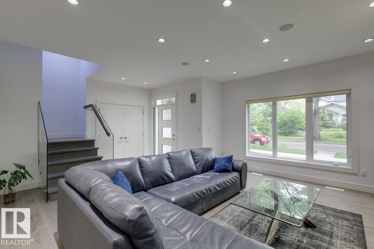 11045 85 AV NW - Image 8
