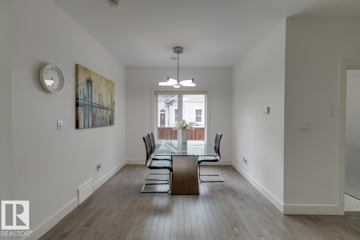 11045 85 AV NW - 17