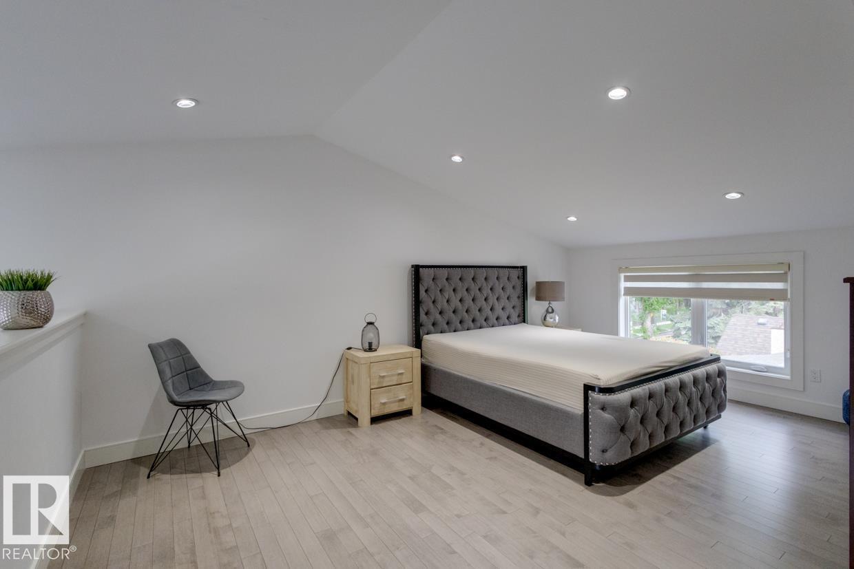11045 85 AV NW - Image 45