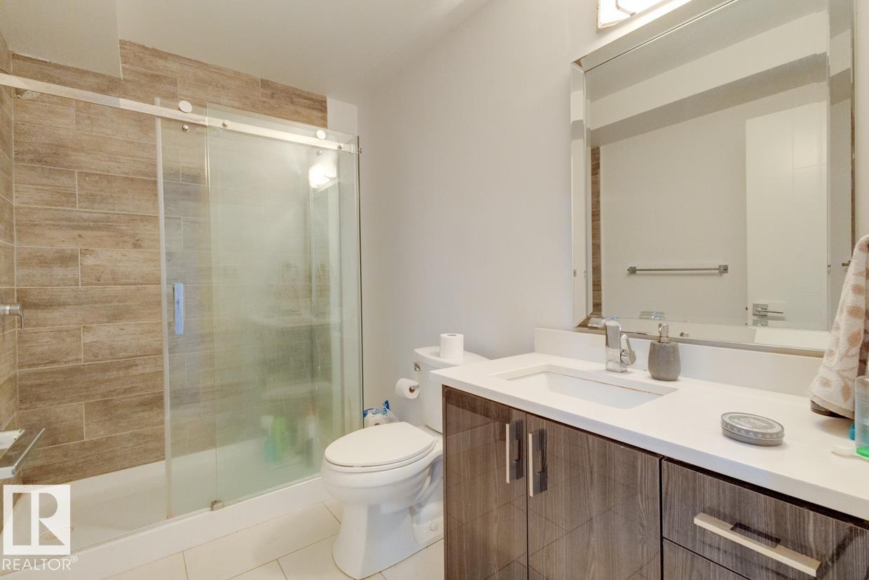 11045 85 AV NW - 53