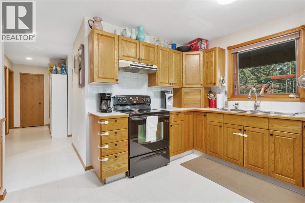 4 GREENWOOD Way - 6