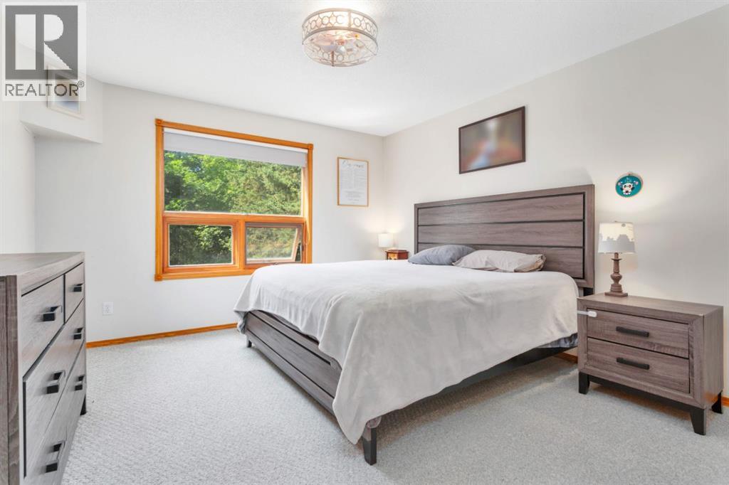 4 GREENWOOD Way - 18
