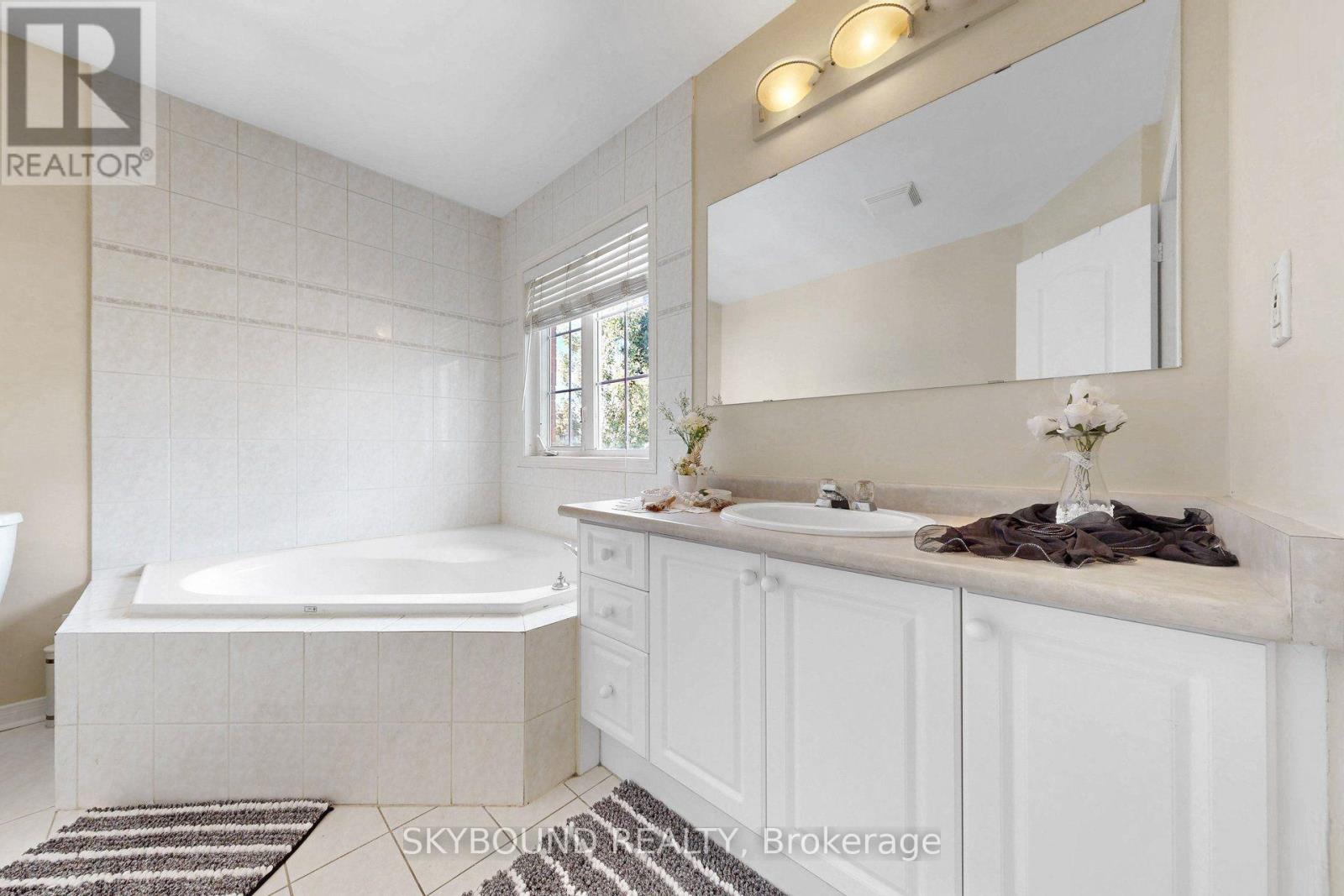 5925 MANZANILLO CRESCENT - Image 23