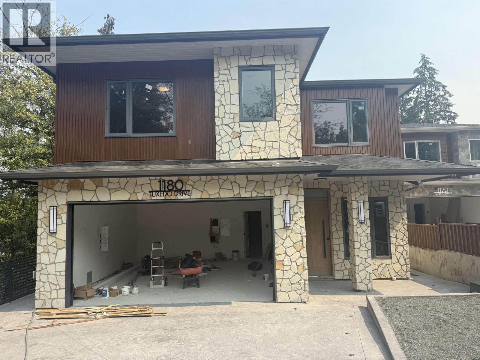 1180 TUXEDO DRIVE
