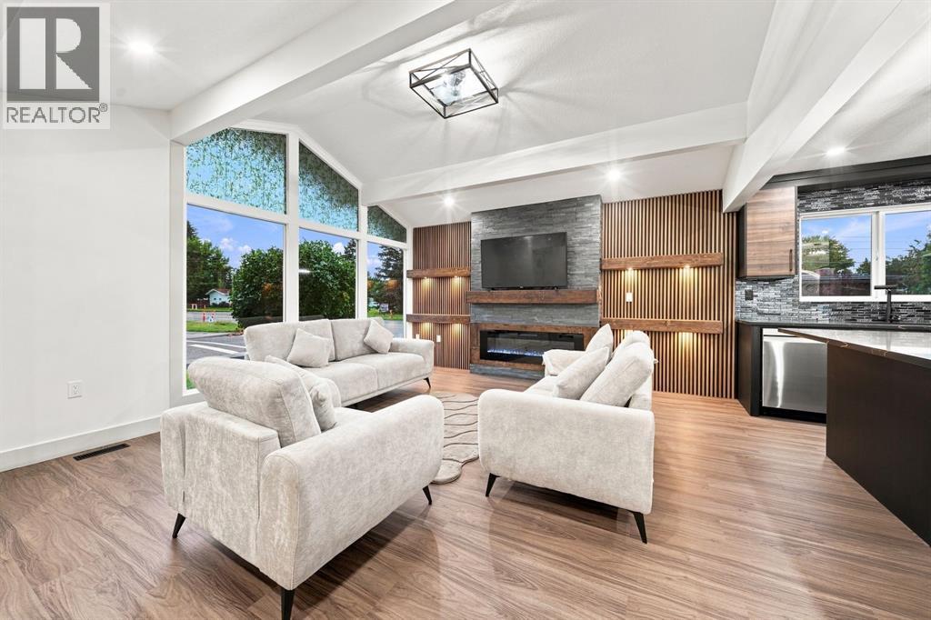 8304 11 Street SW - Image 8