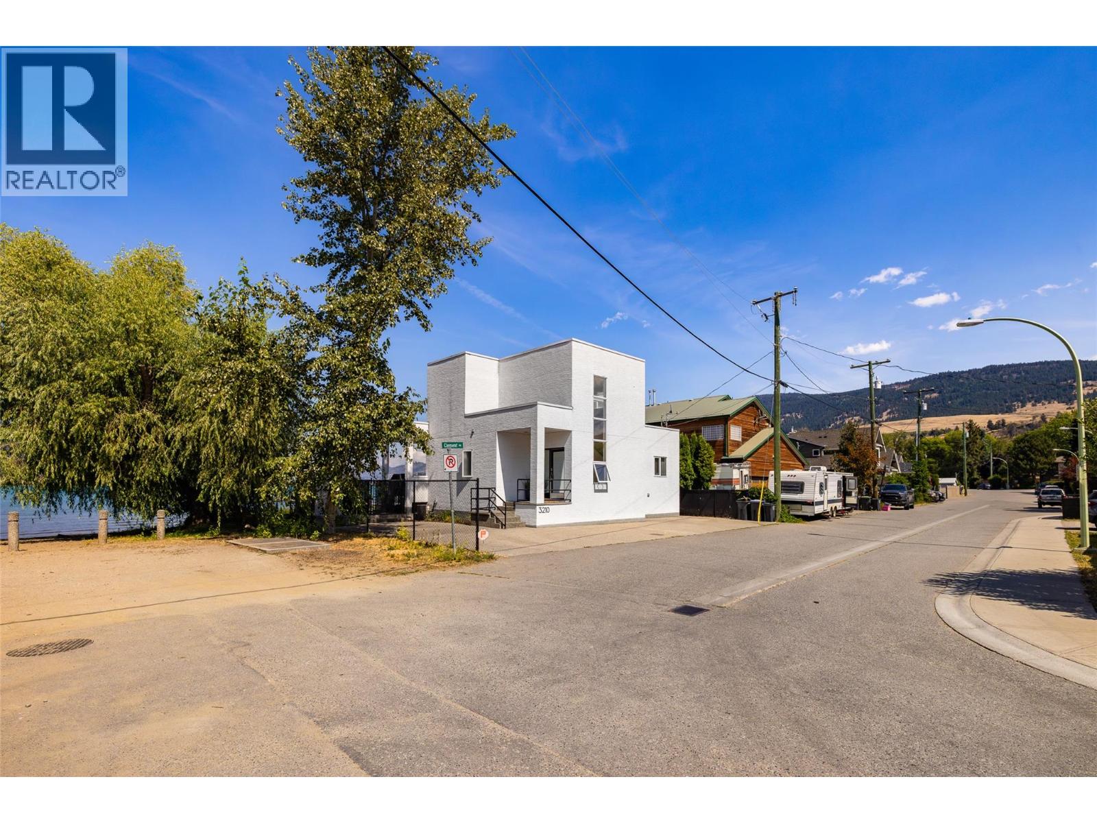 3210 Clement Road - 83