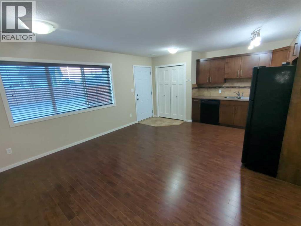 144 Mt Sundial Court W - Image 17