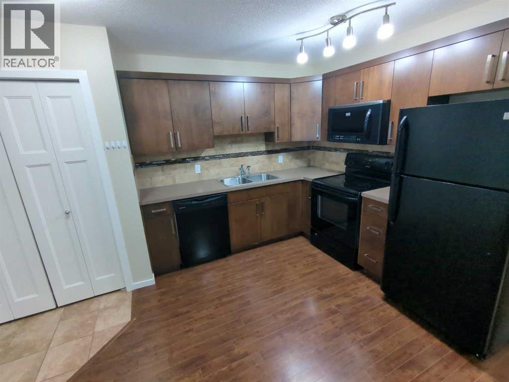 144 Mt Sundial Court W - Image 19