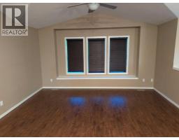 144 Mt Sundial Court W - photo 9