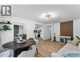 Family room - 56 Robertson Way Sw, Medicine Hat, AB T1A5J2 Photo 8