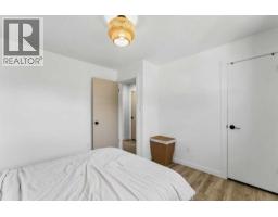 56 Robertson Way Sw, Medicine Hat, AB T1A5J2 Photo 18