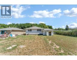 56 Robertson Way Sw, Medicine Hat, AB T1A5J2 Photo 39