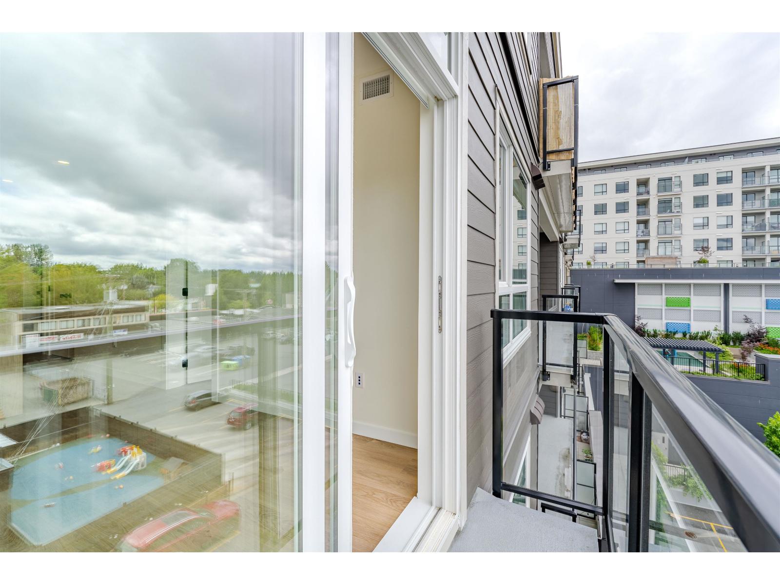 2 Bed, 2 Bath Apartment for Sale in Langley – 413 27218 ALDERGROVE TOWN CENTRE DRIVE, Langley – MLS# R3144431 - Image 49
