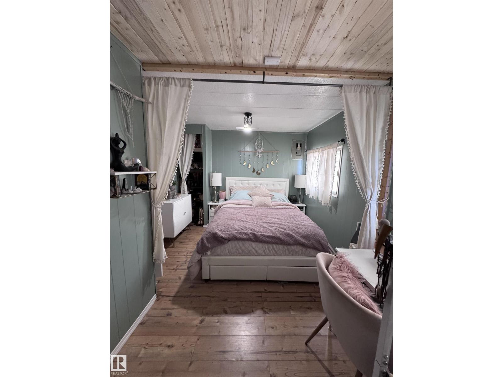 #44 9501 104 Ave - 13