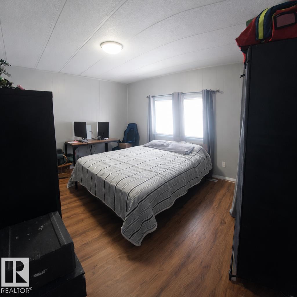 #44 9501 104 Ave - 22