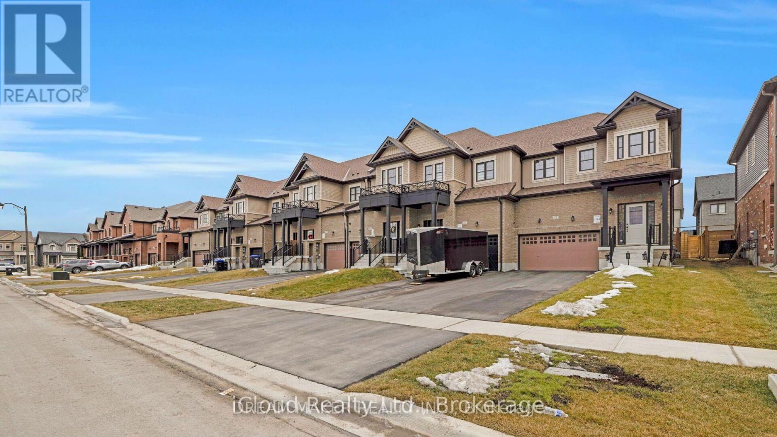 73 LORNE THOMAS PLACE - 2