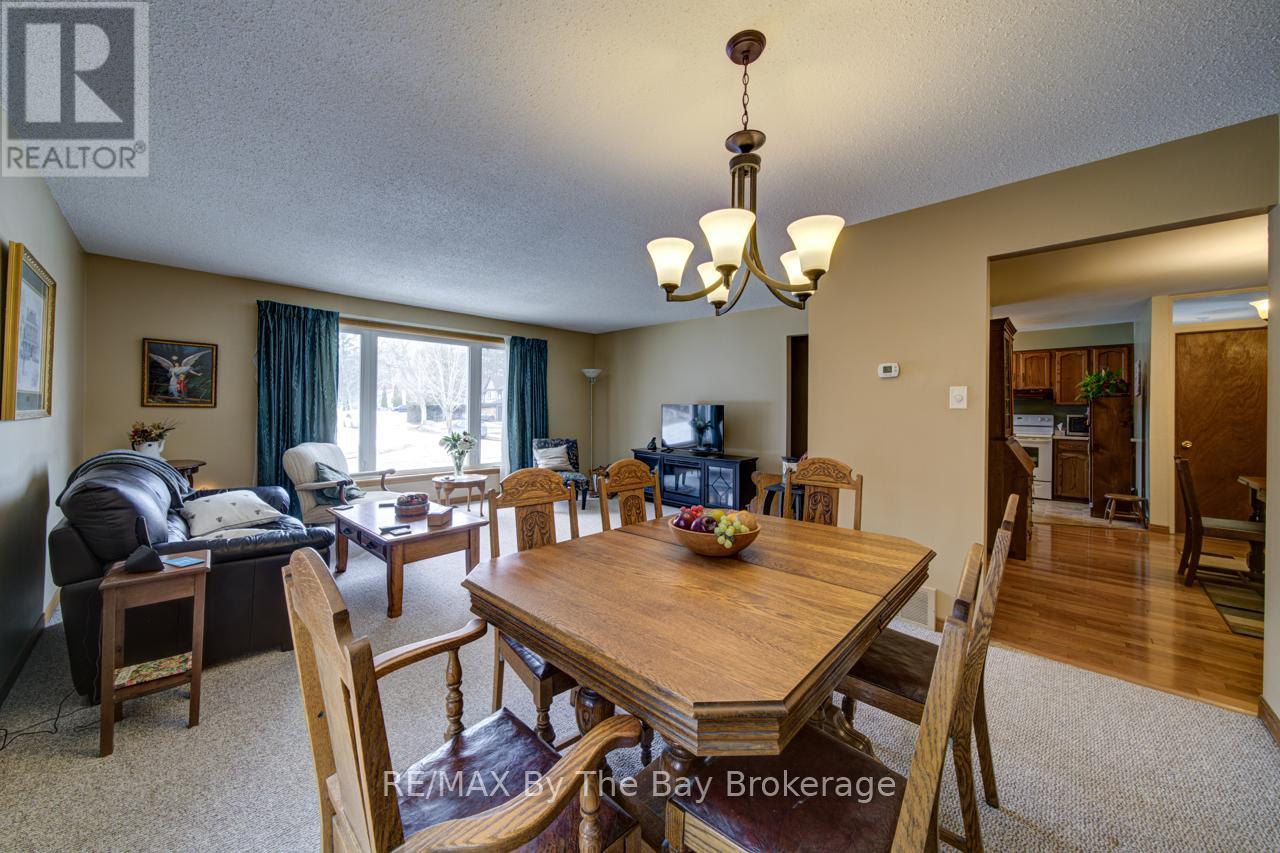 229 DATAS DRIVE E - Image 16