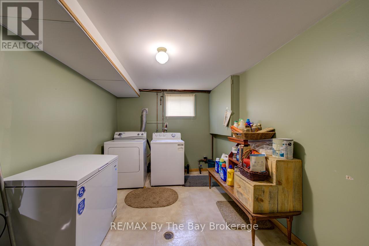 229 DATAS DRIVE E - Image 34