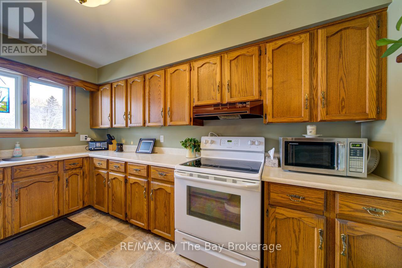 229 DATAS DRIVE E - Image 9