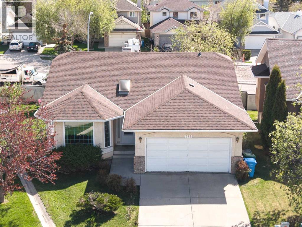 149 Sceptre Court NW, Calgary, Alberta, T3L1X9