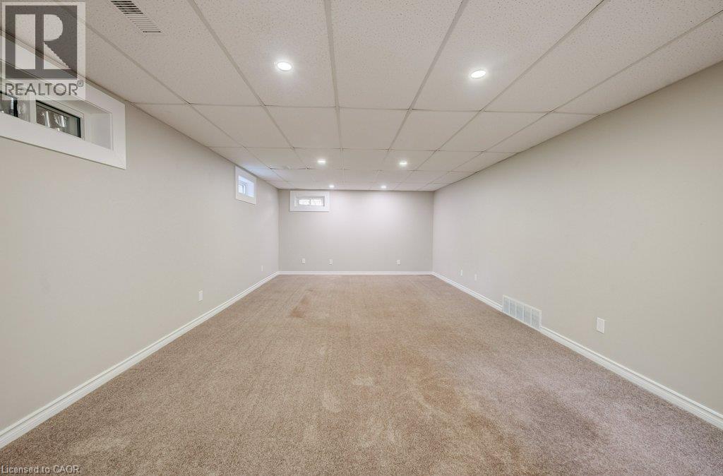 55 ELKINGTON Drive - Image 24