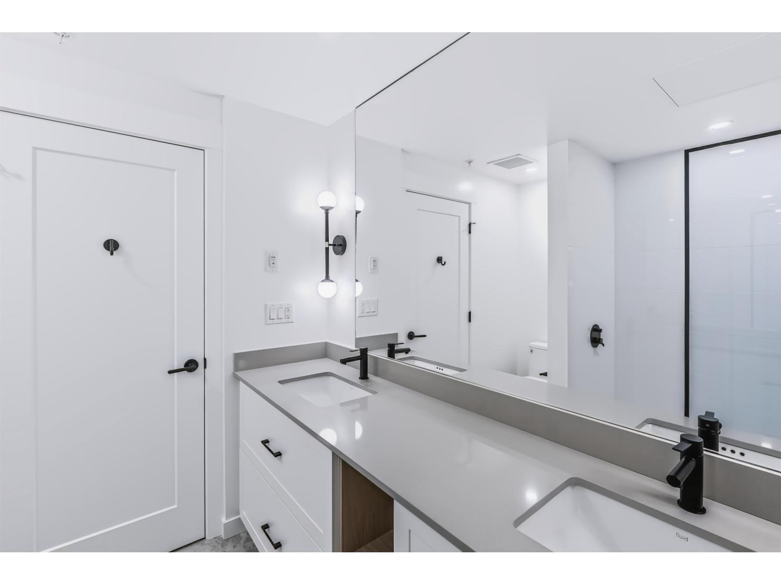 3 Bed, 2 Bath Apartment for Sale in Langley – 315 27218 ALDERGROVE TOWN CENTRE DRIVE, Langley – MLS# R3144445 - Image 34