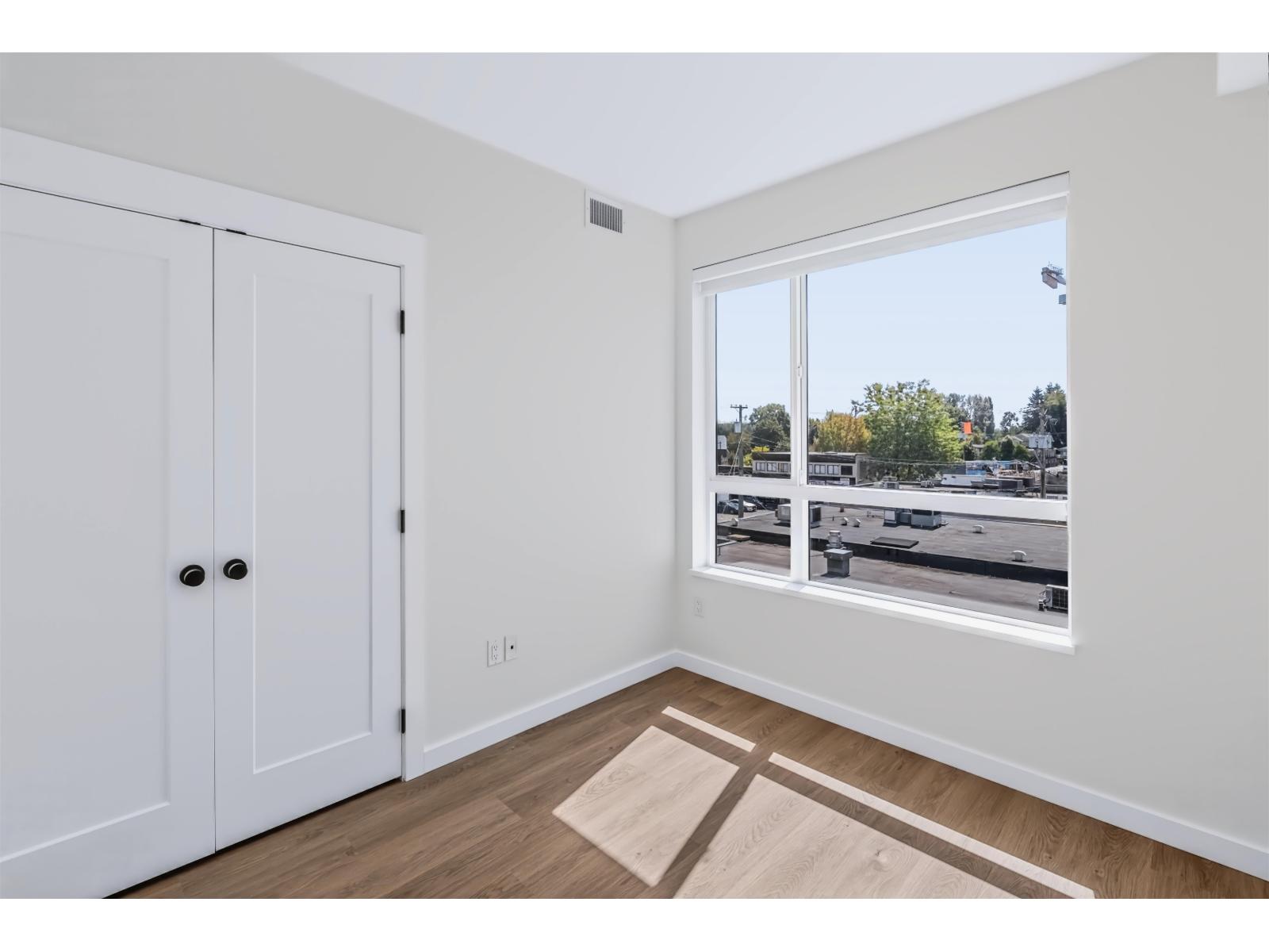 3 Bed, 2 Bath Apartment for Sale in Langley – 315 27218 ALDERGROVE TOWN CENTRE DRIVE, Langley – MLS# R3144445 - Image 40