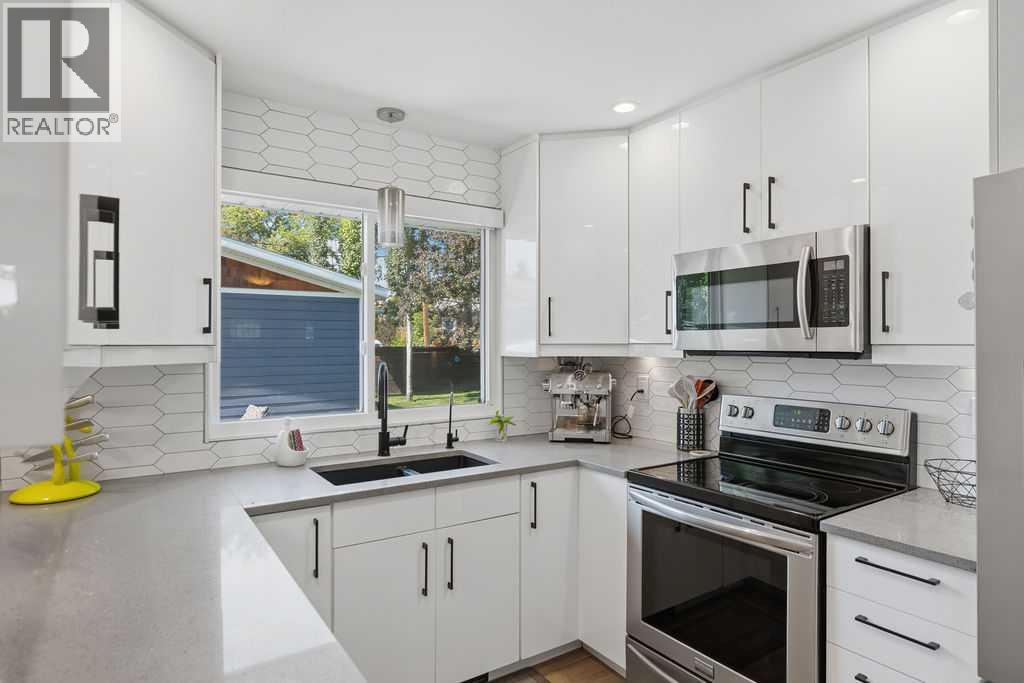 77 Westwood Drive SW - Image 13