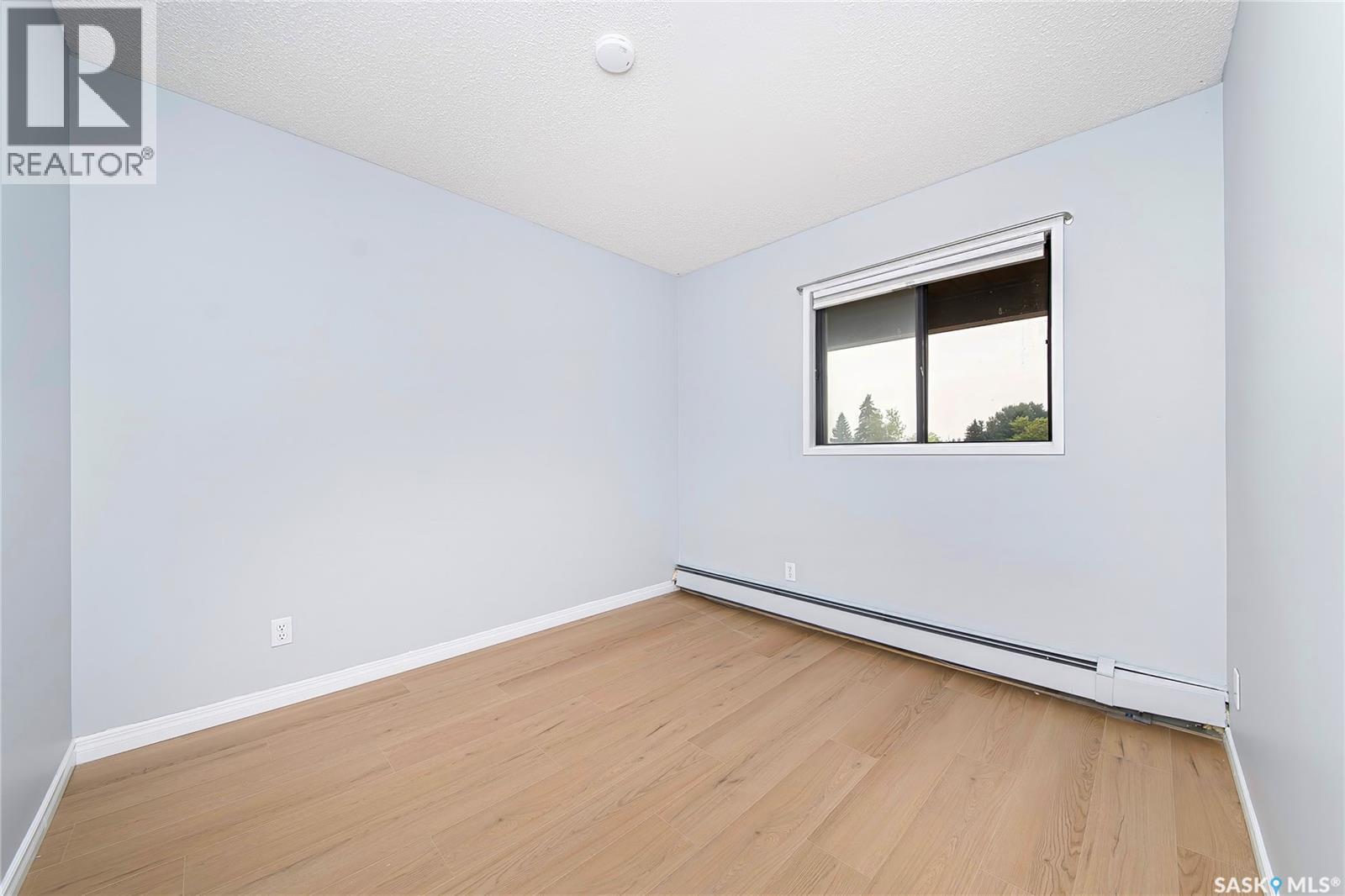 #301 335 Kingsmere BOULEVARD - Image 25