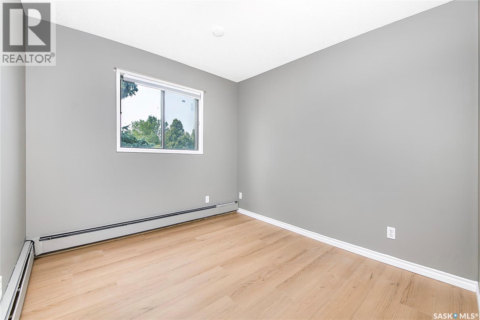 #301 335 Kingsmere BOULEVARD - 27