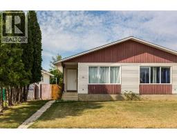 10 Cayuga Crescent W - photo 1