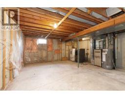 10 Cayuga Crescent W - photo 17