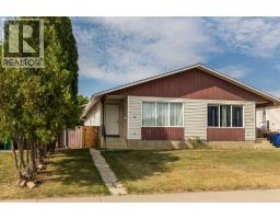 10 Cayuga Crescent W - photo 2