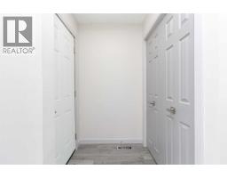 10 Cayuga Crescent W - photo 3